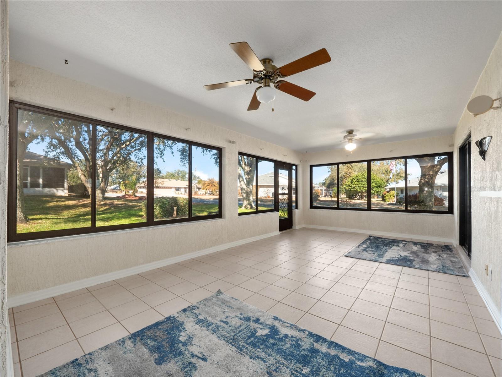 Image 2 of 35 For 21821 King John Street