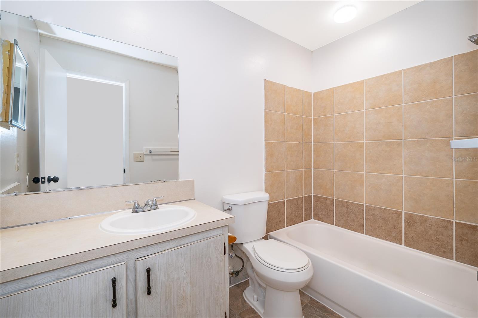 Image 19 of 26 For 7876 Guardsmen Street