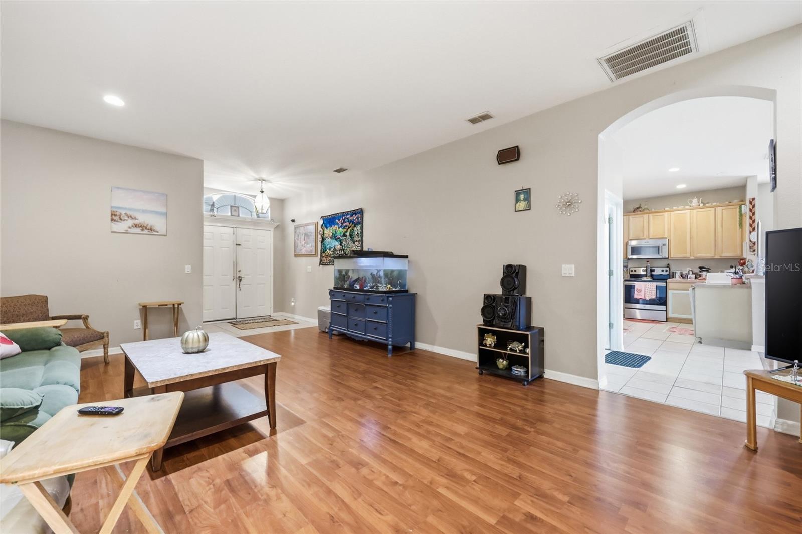 Image 13 of 39 For 813 Lancer Circle