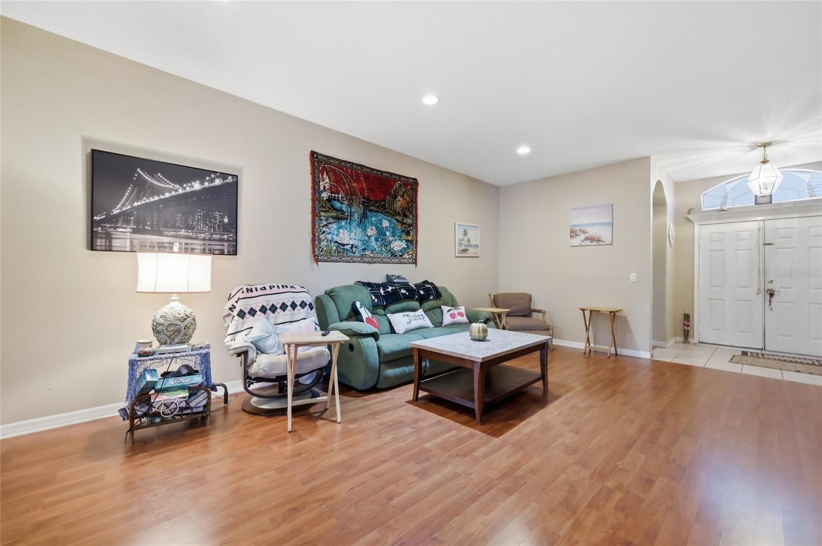 Image 14 of 39 For 813 Lancer Circle