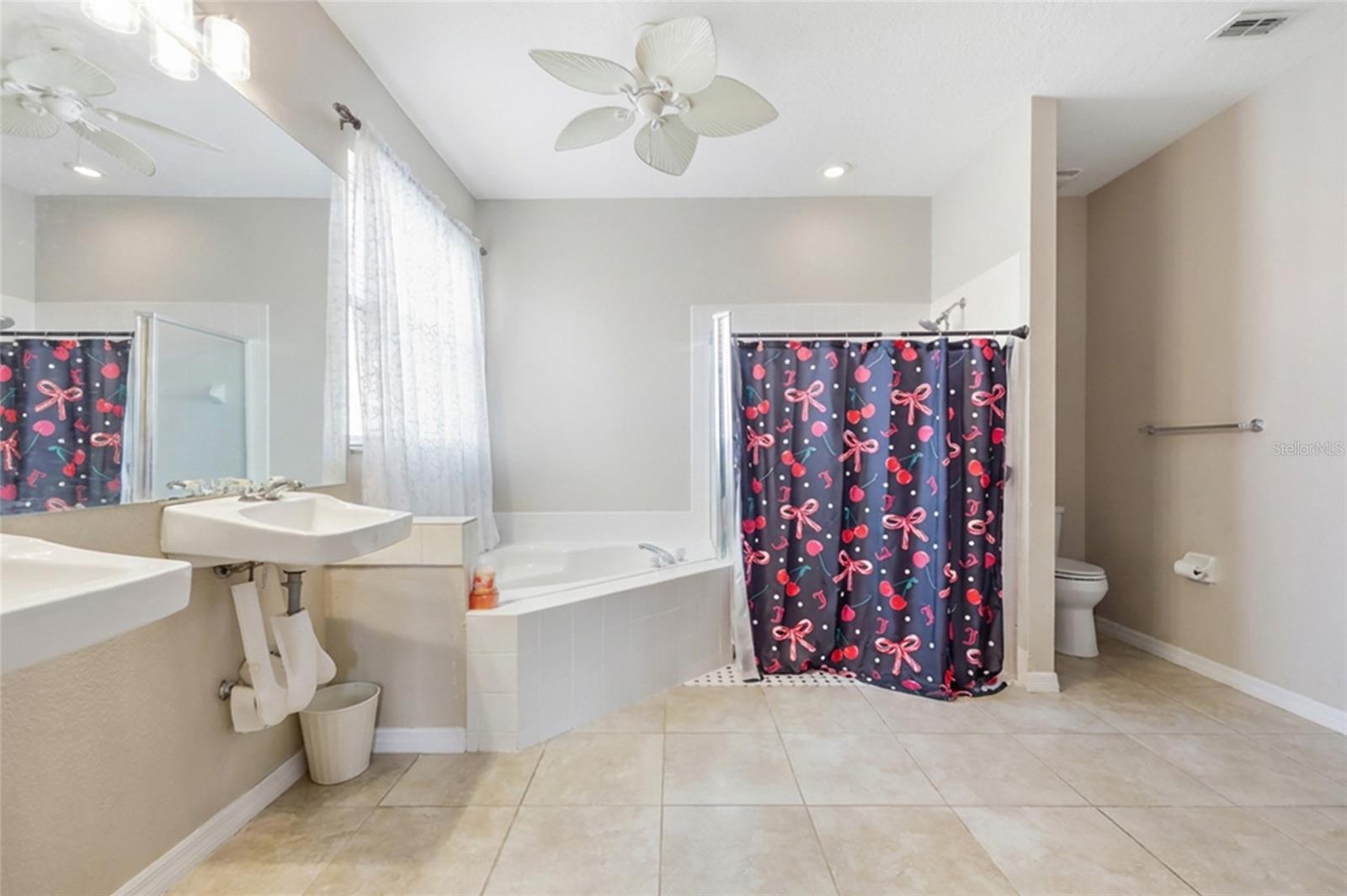 Image 27 of 39 For 813 Lancer Circle