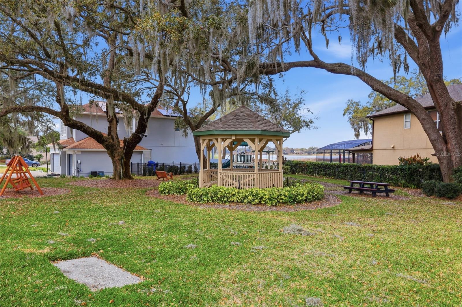 Image 35 of 39 For 813 Lancer Circle