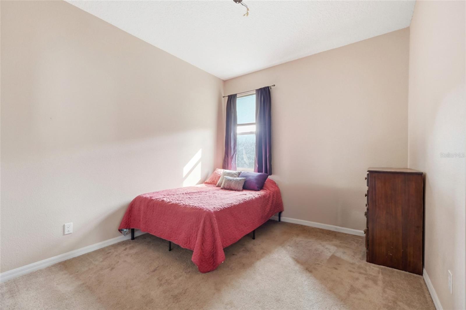 Image 8 of 39 For 813 Lancer Circle