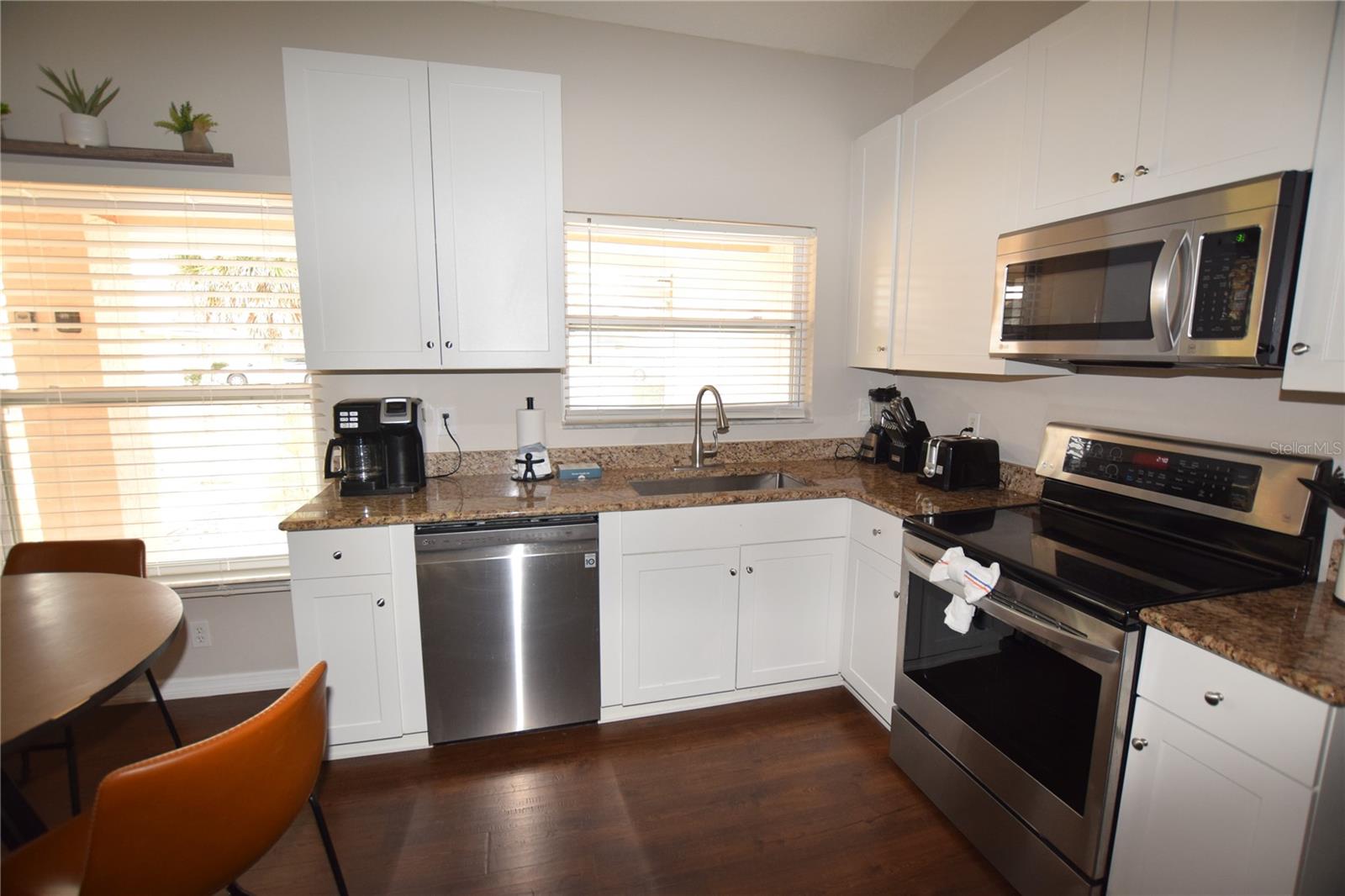 Image 13 of 31 For 1025 Lester Ridge Court