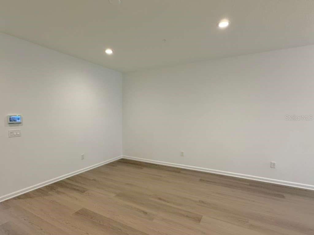 Image 10 of 32 For 1866 Falconhurst Place