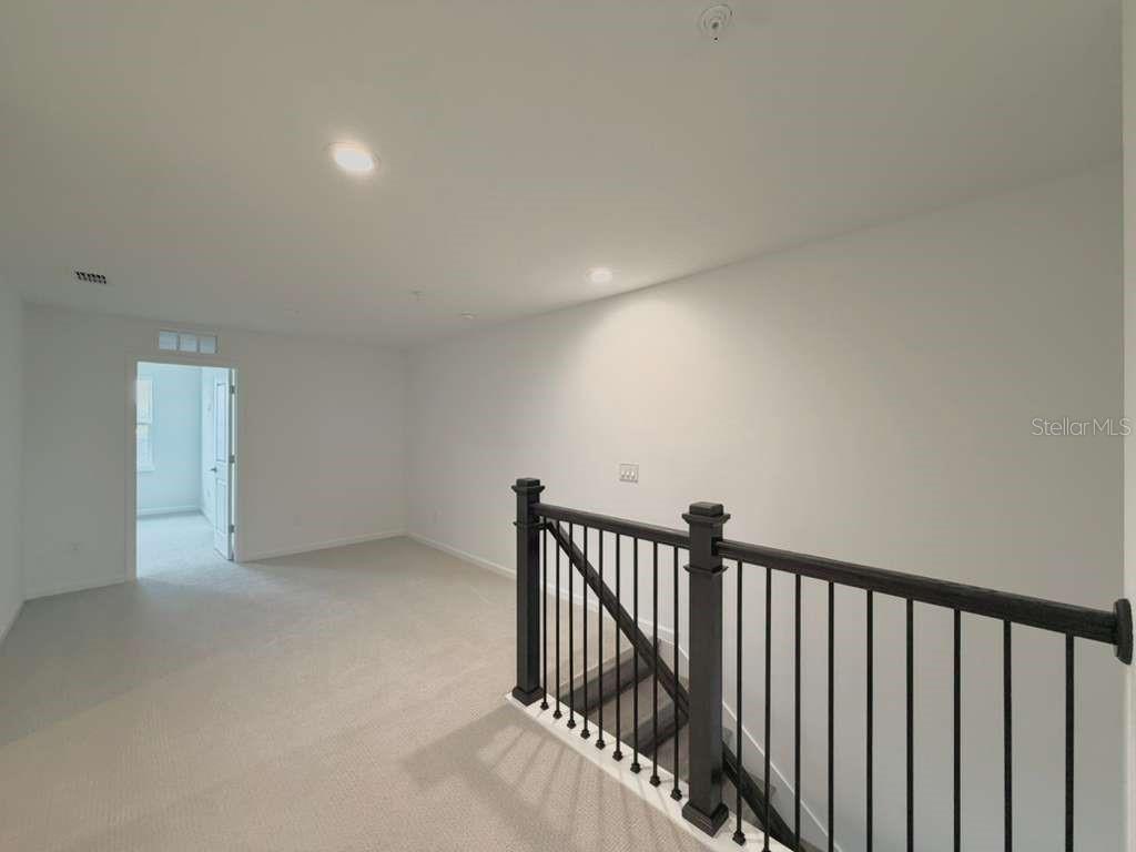 Image 12 of 32 For 1866 Falconhurst Place