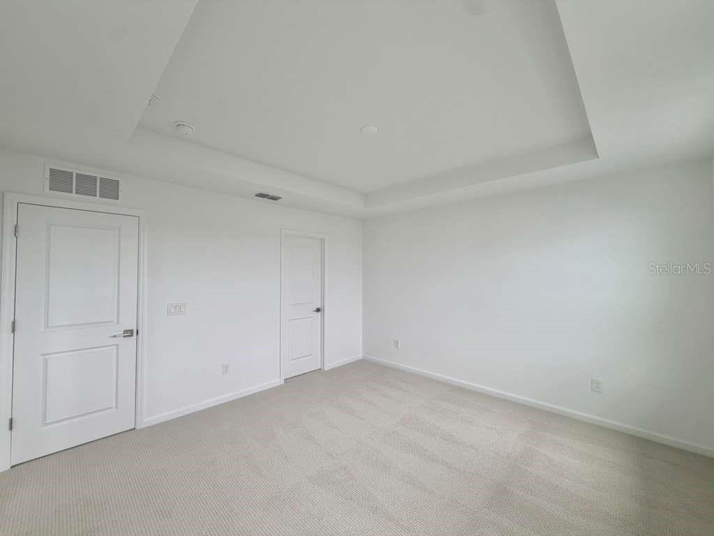 Image 15 of 32 For 1866 Falconhurst Place