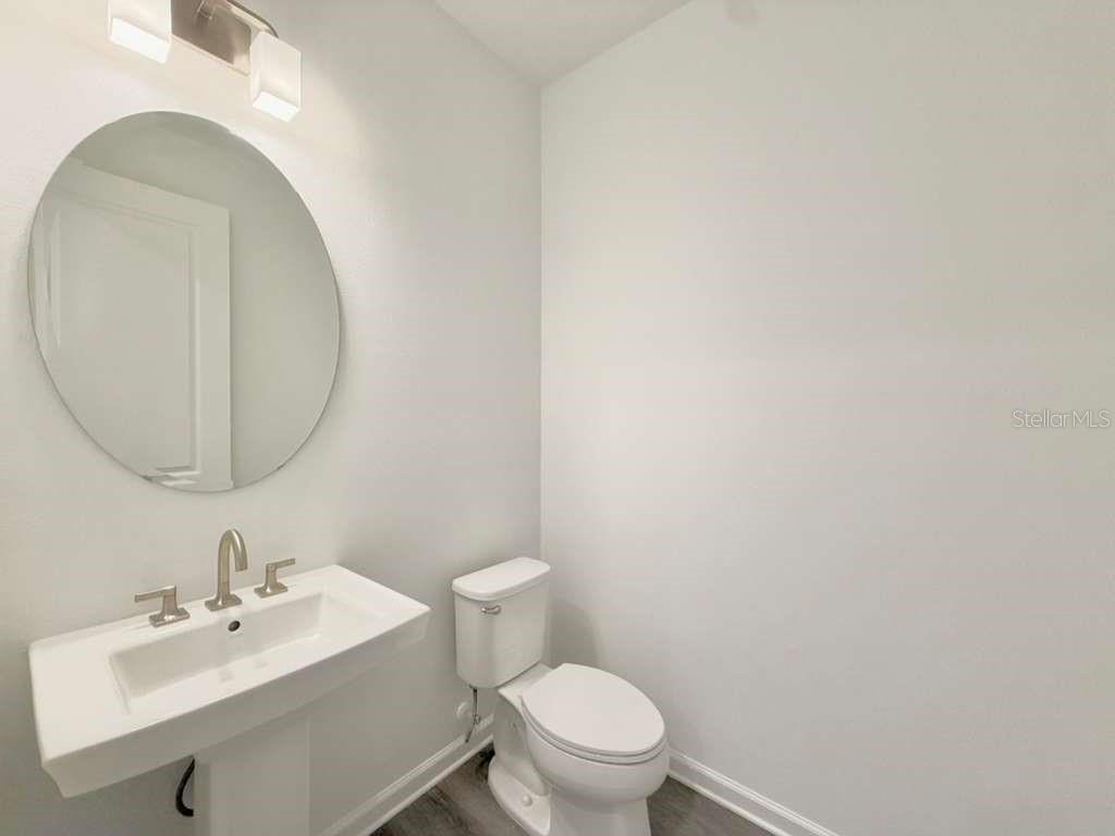 Image 21 of 32 For 1866 Falconhurst Place