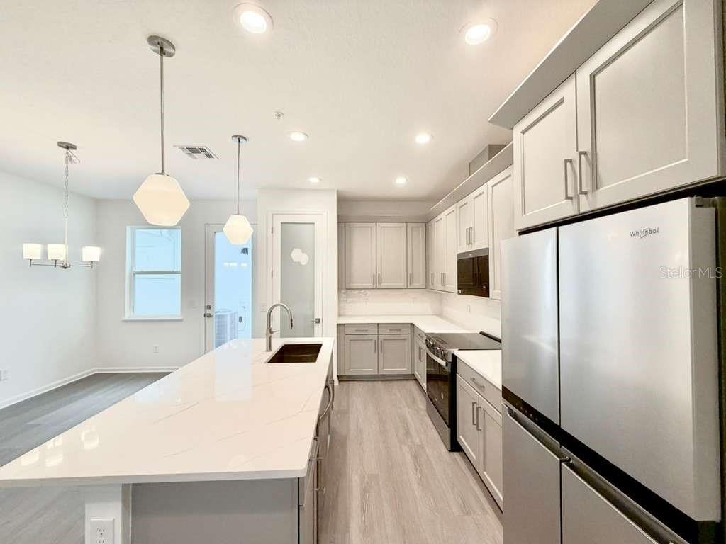 Image 8 of 32 For 1866 Falconhurst Place