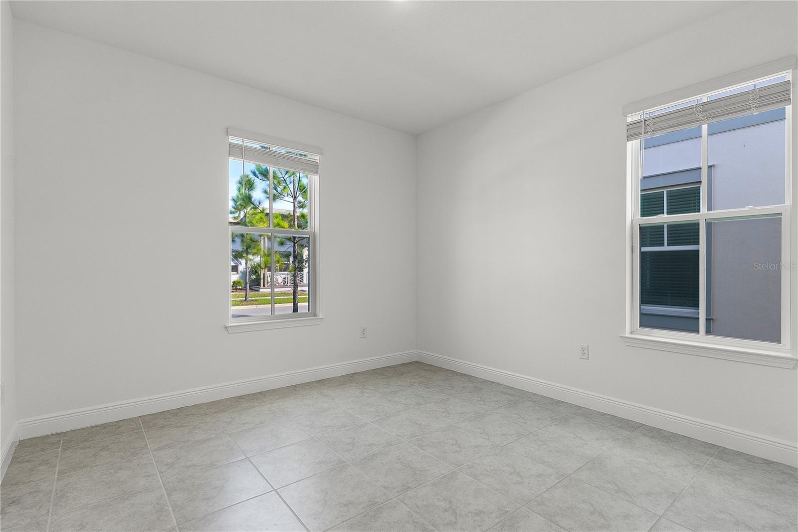 Image 14 of 21 For 9738 Neruda Street