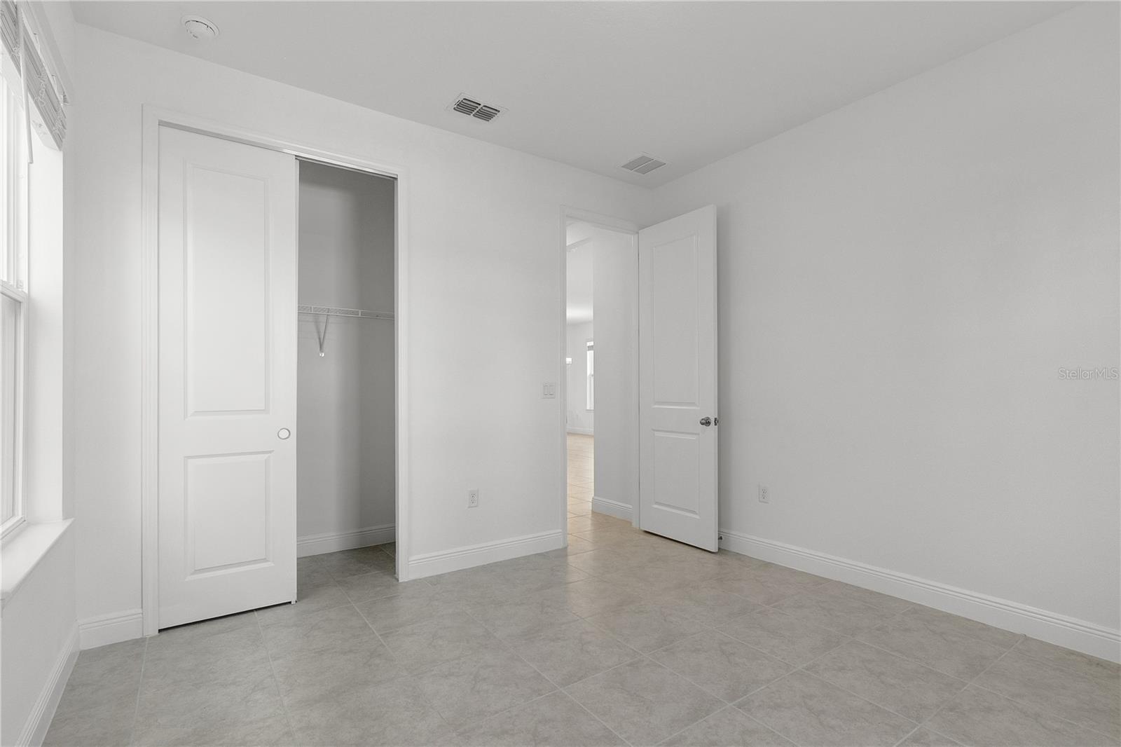 Image 15 of 21 For 9738 Neruda Street