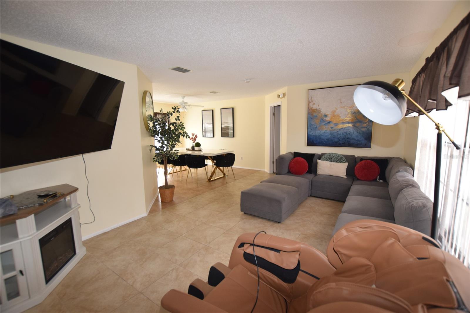 Image 11 of 37 For 7748 Indian Ridge Trail S