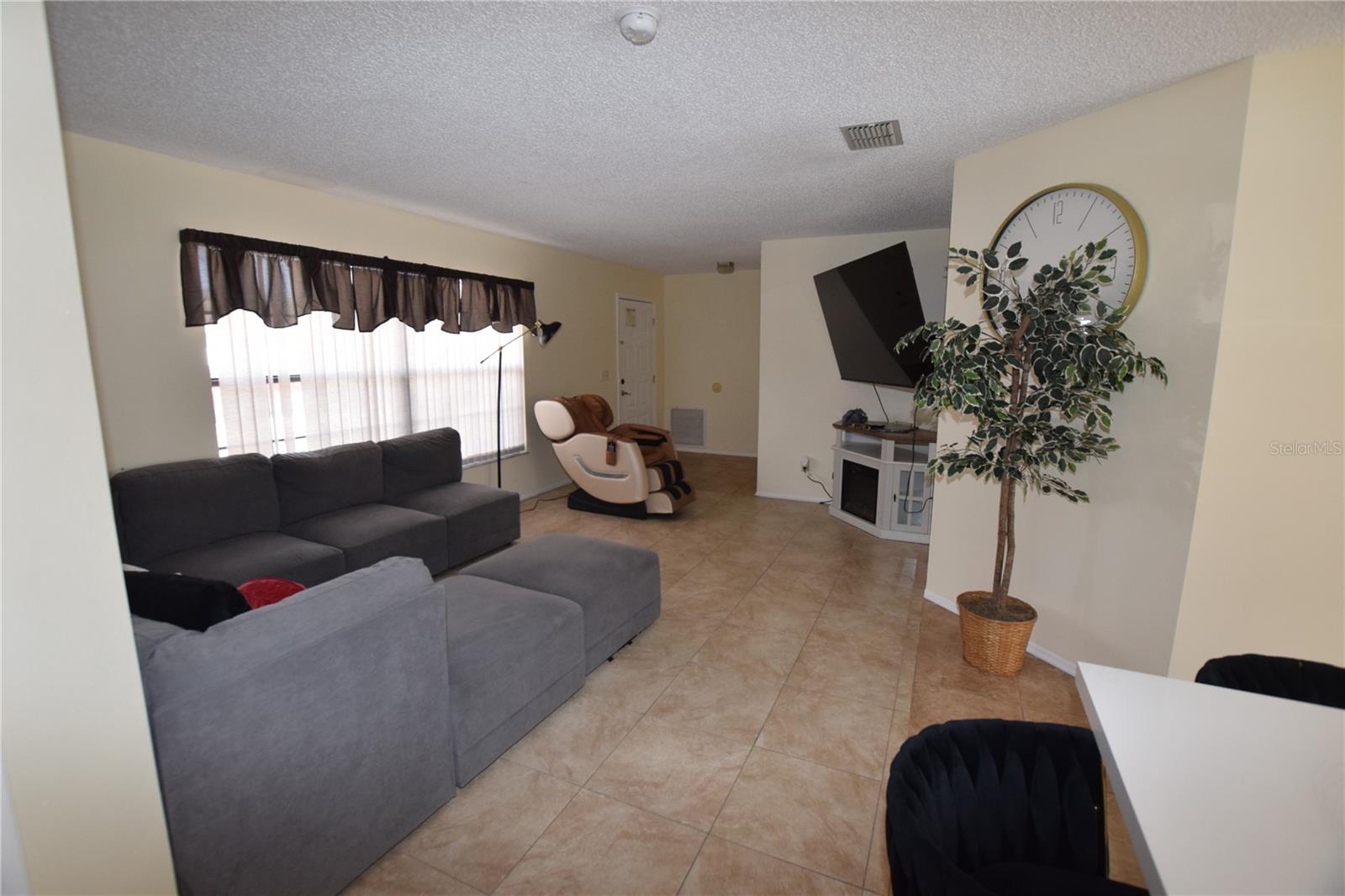 Image 13 of 37 For 7748 Indian Ridge Trail S