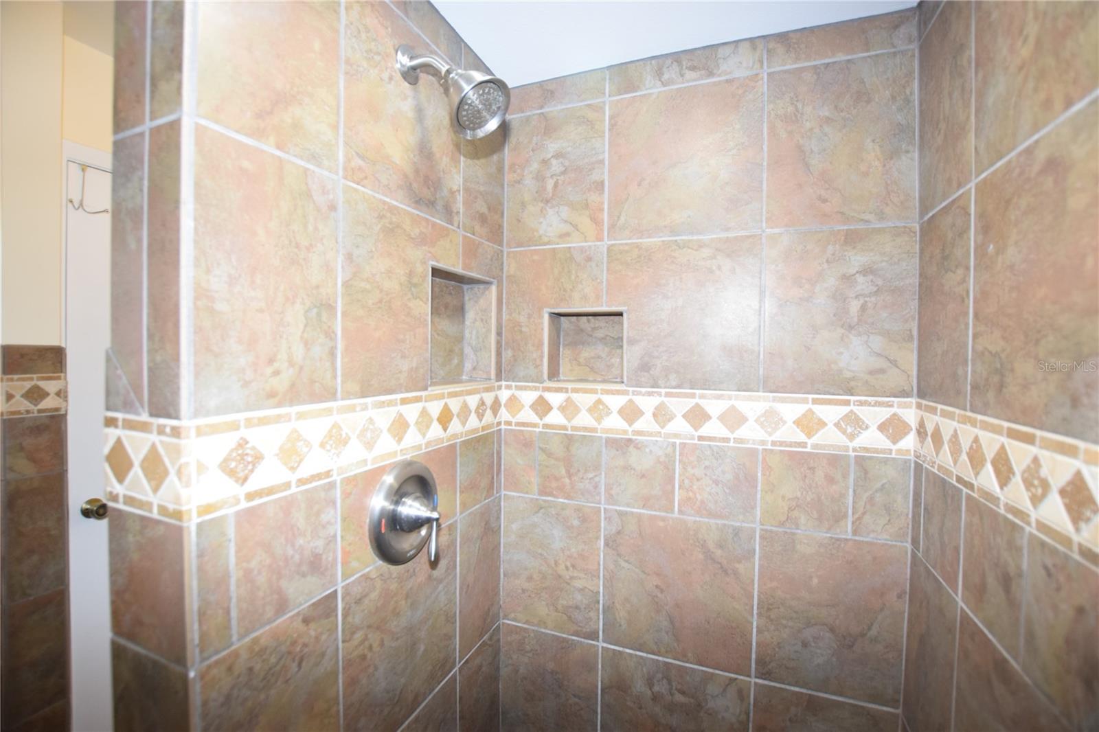 Image 23 of 37 For 7748 Indian Ridge Trail S