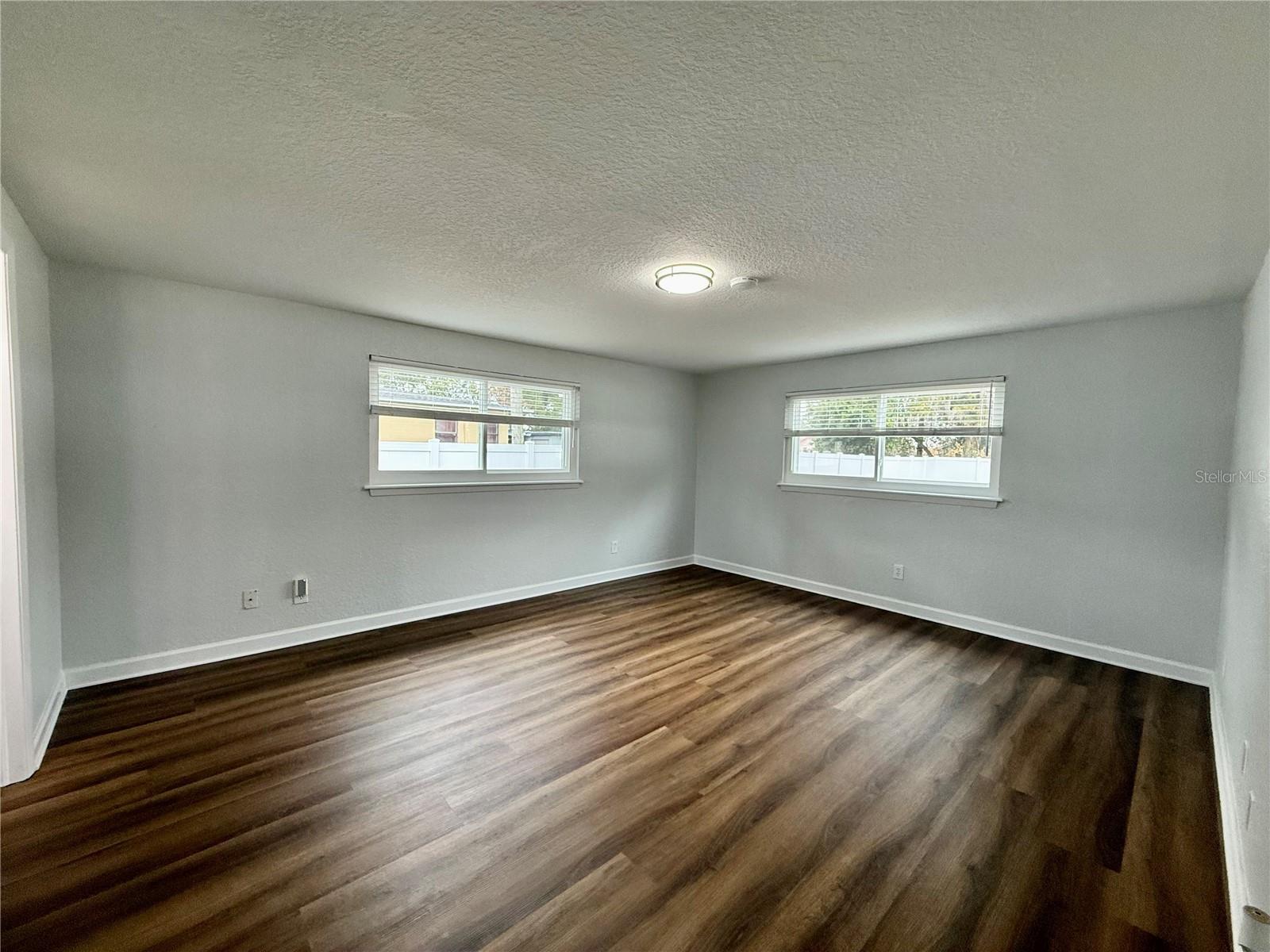 Image 11 of 38 For 901 Concord Street