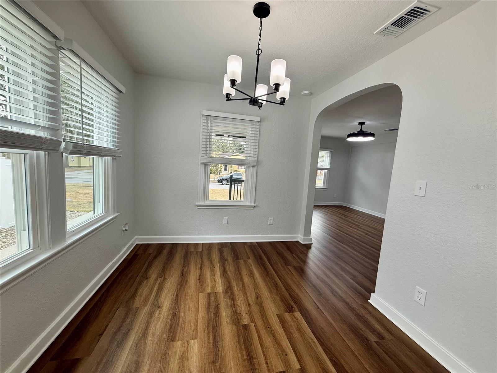 Image 15 of 38 For 901 Concord Street