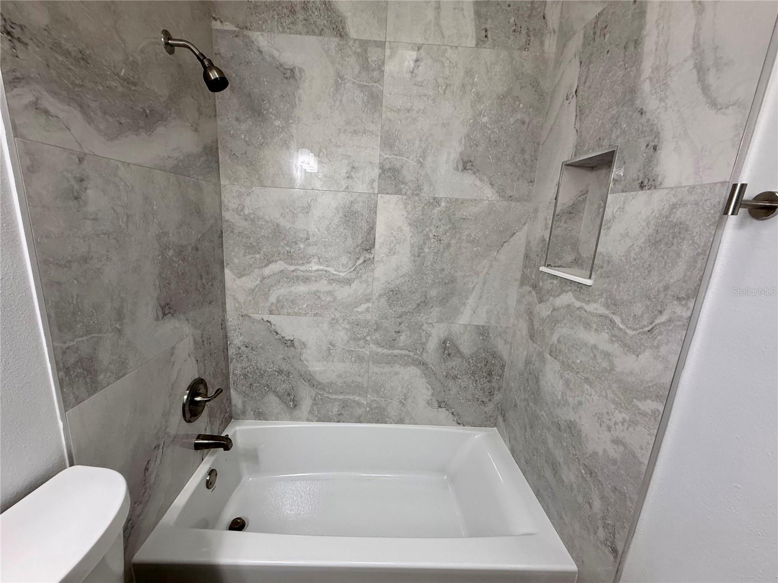 Image 19 of 38 For 901 Concord Street