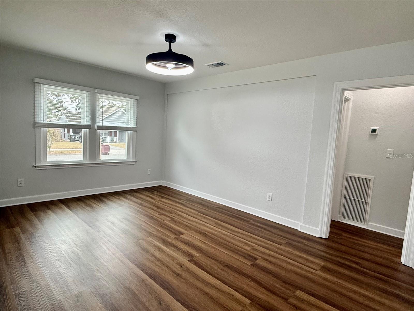 Image 2 of 38 For 901 Concord Street