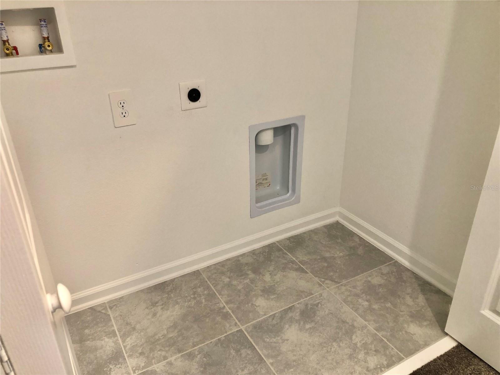 Image 16 of 30 For 368 Nine Iron Drive