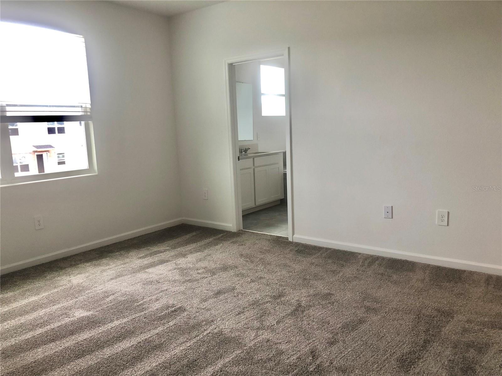 Image 18 of 30 For 368 Nine Iron Drive