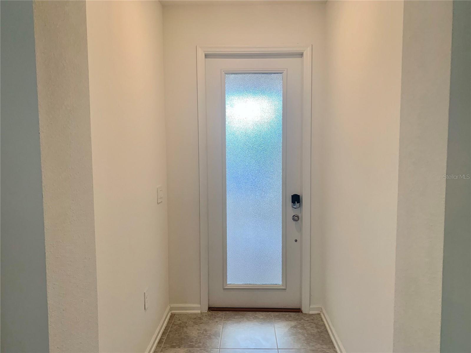 Image 4 of 30 For 368 Nine Iron Drive