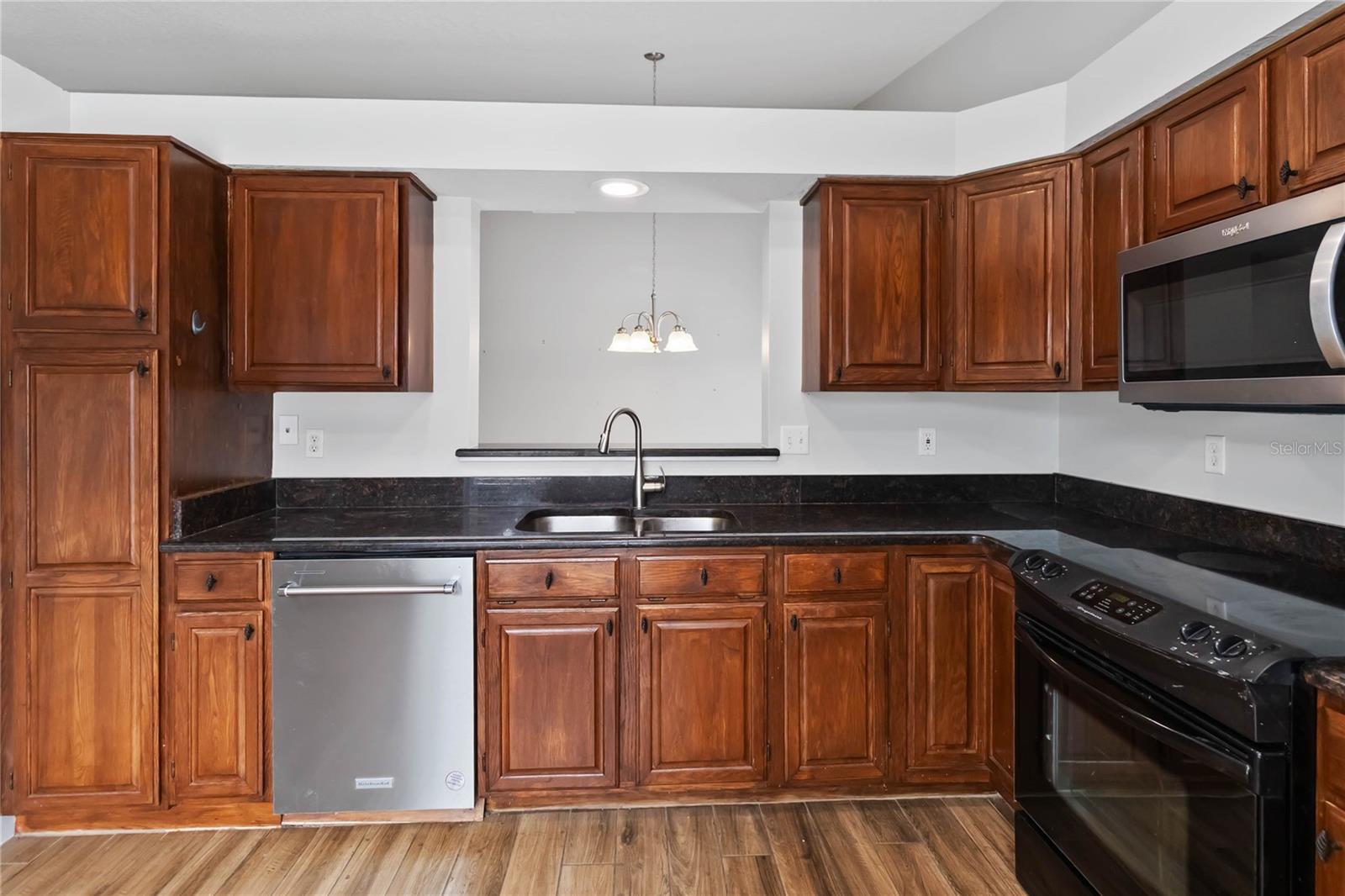 Image 10 of 29 For 2706 Autumn Green Drive