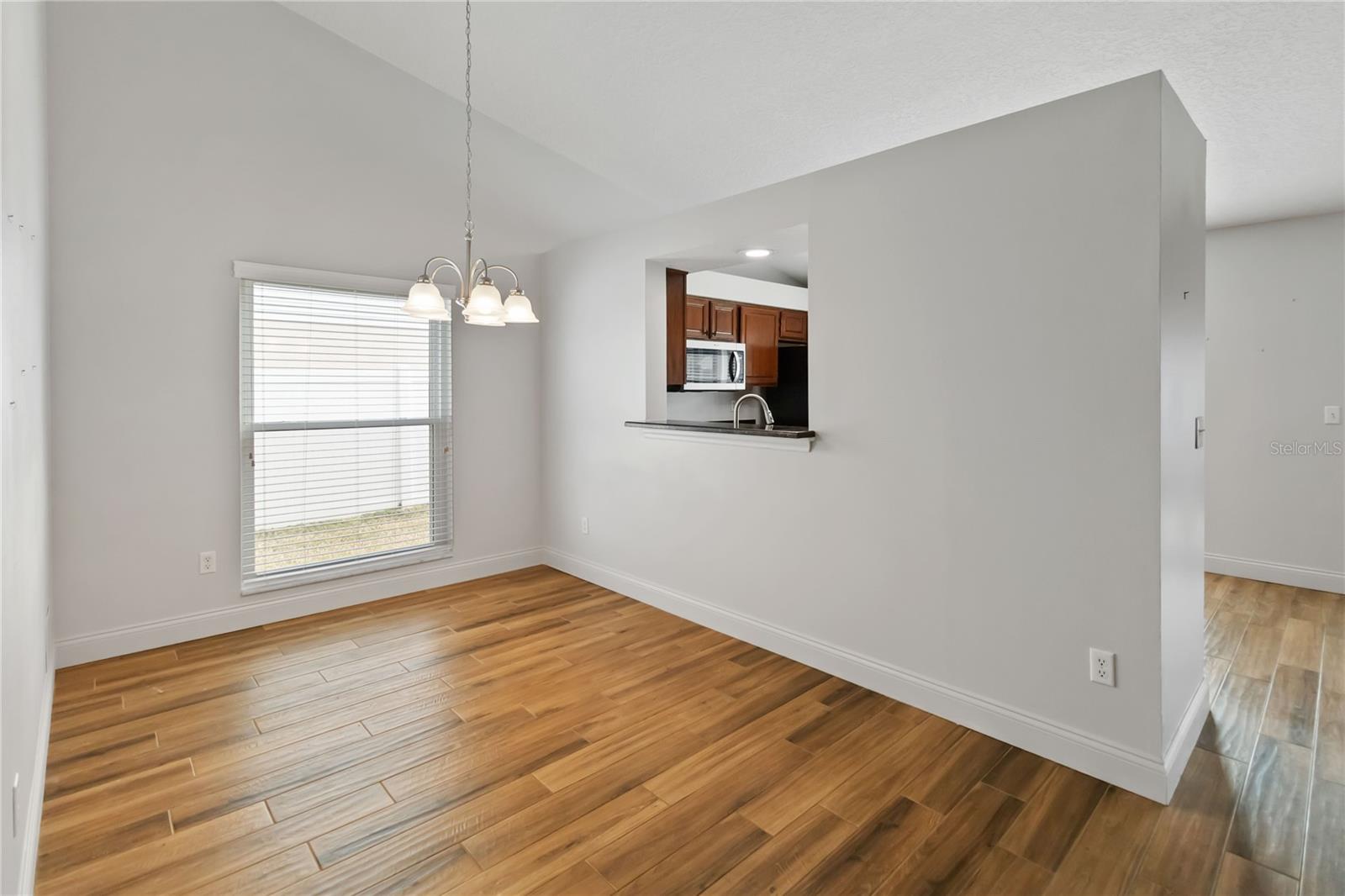 Image 12 of 29 For 2706 Autumn Green Drive