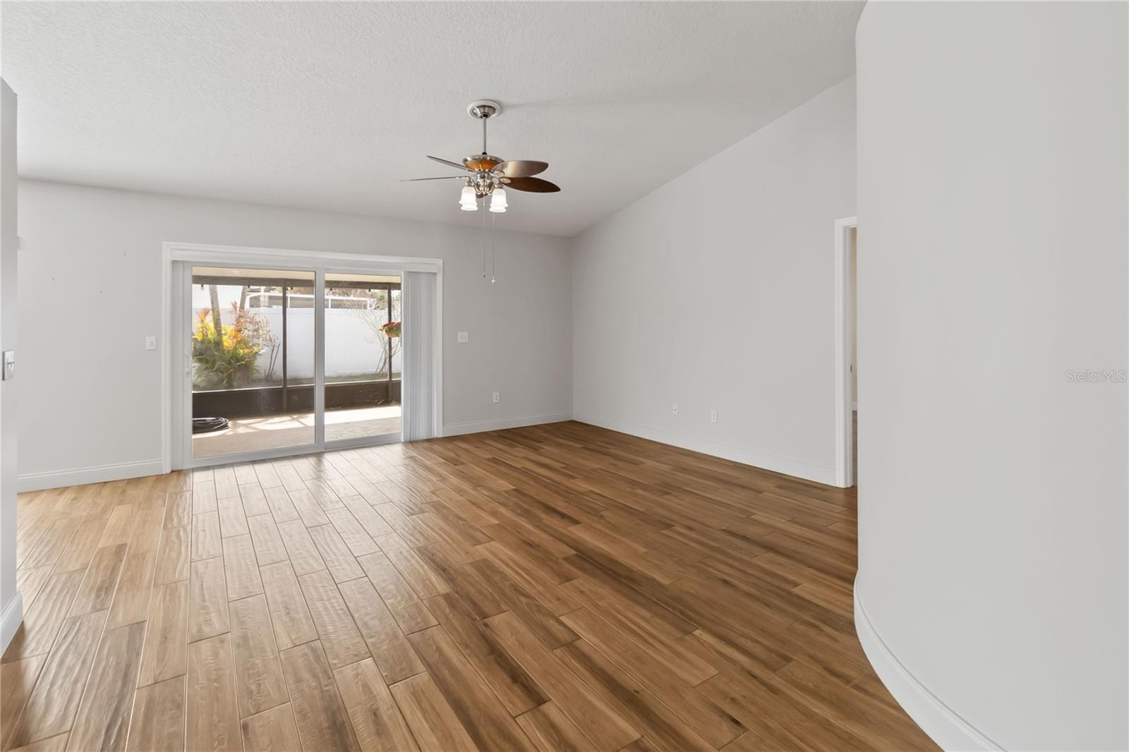 Image 5 of 29 For 2706 Autumn Green Drive