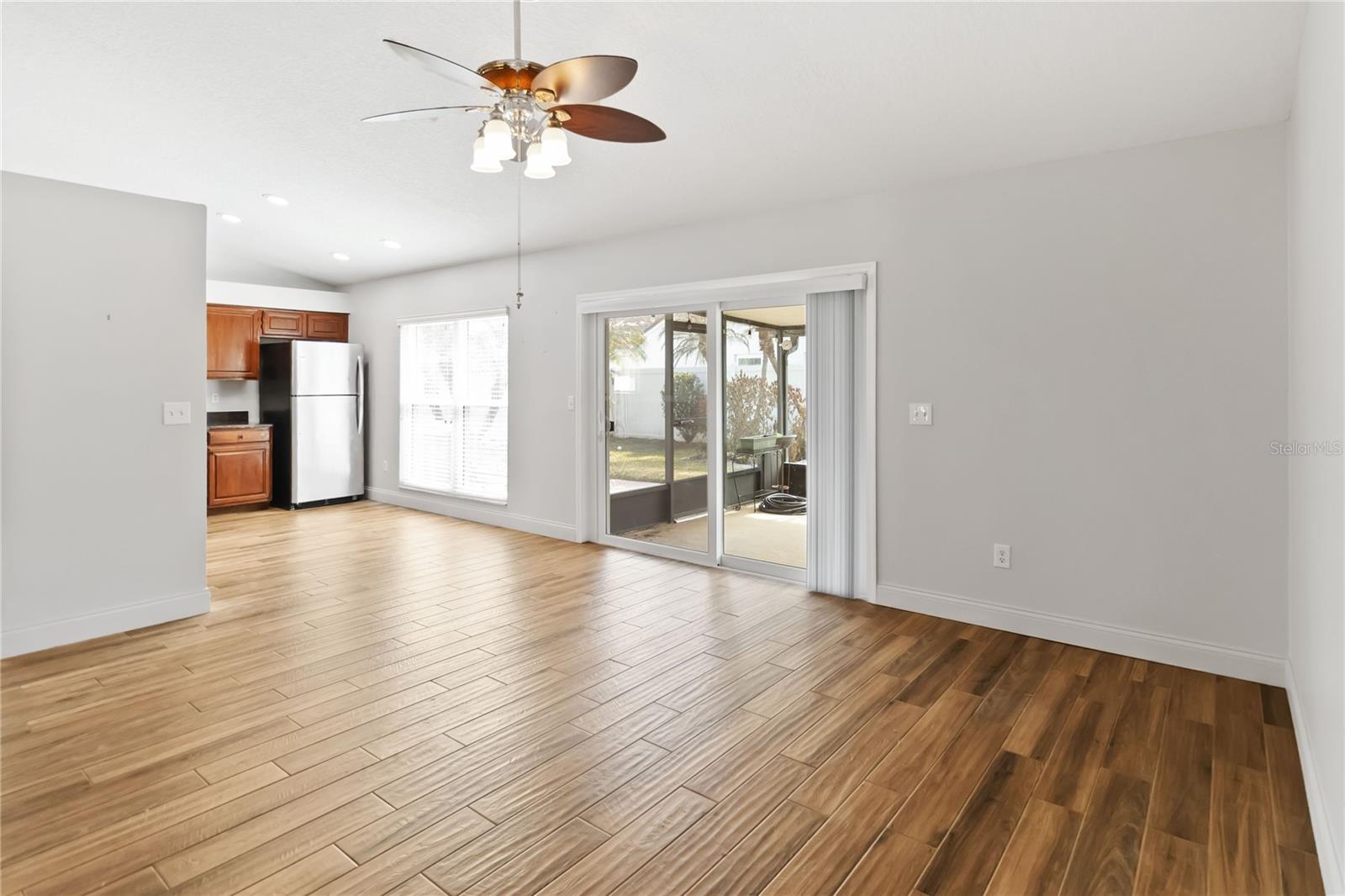 Image 7 of 29 For 2706 Autumn Green Drive