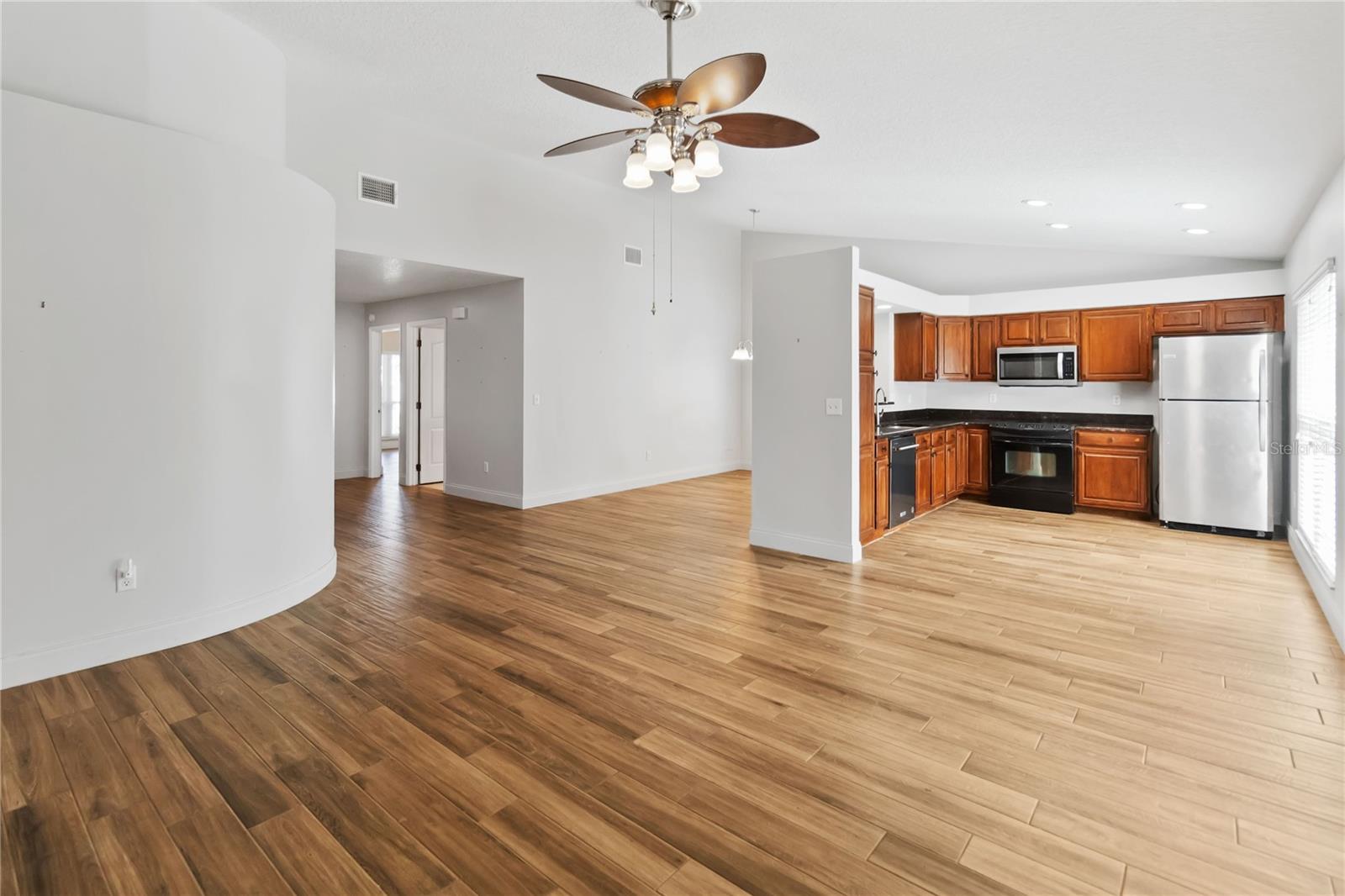 Image 8 of 29 For 2706 Autumn Green Drive