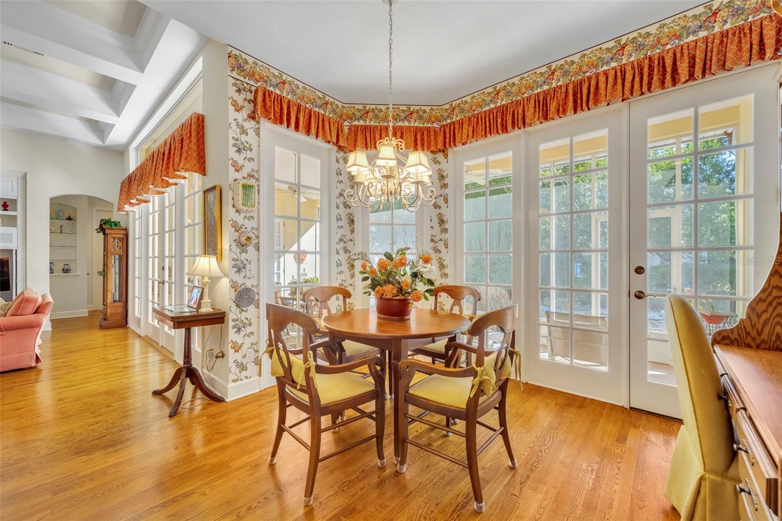 Image 14 of 34 For 1340 Place Picardy