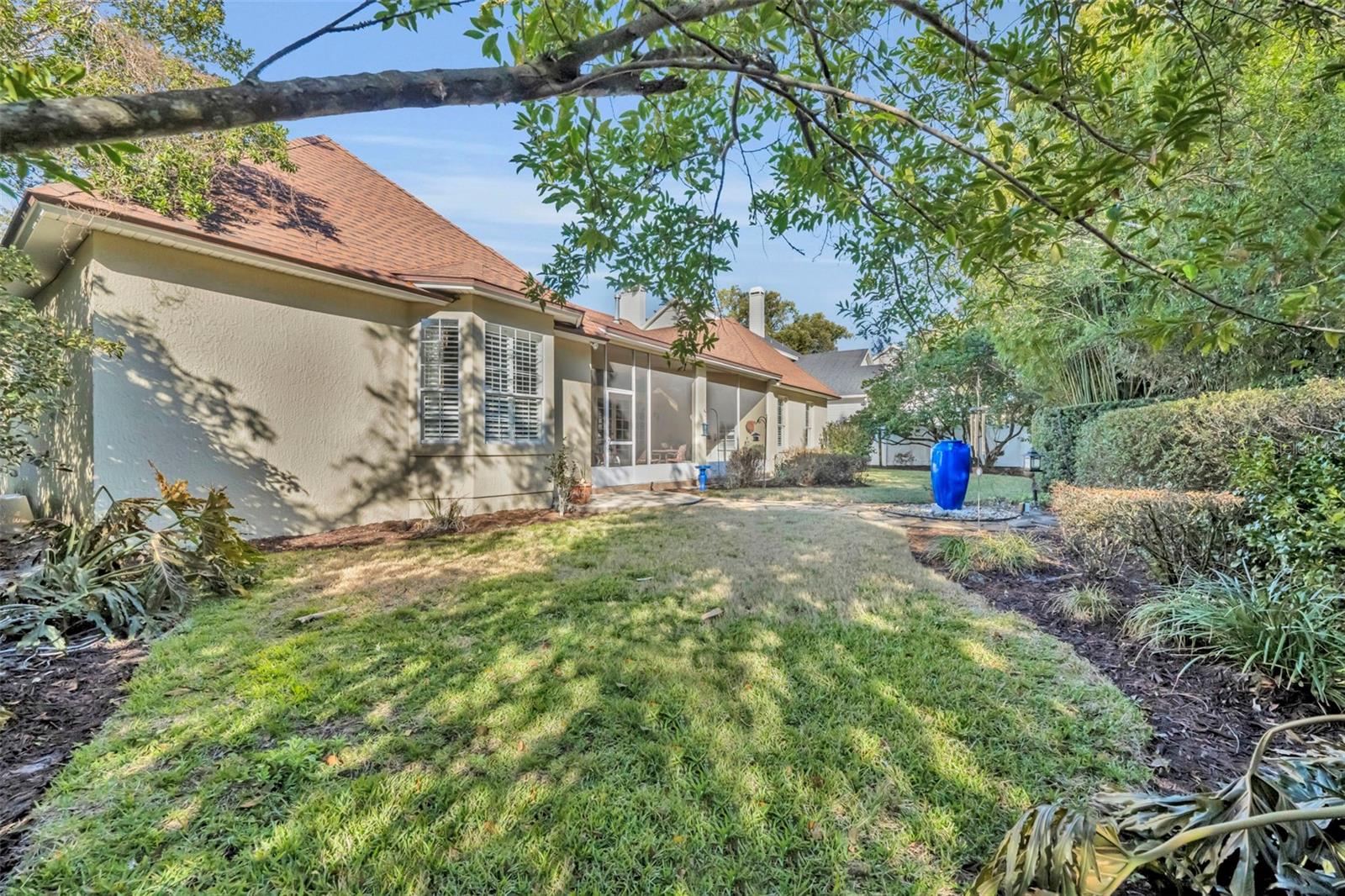 Image 30 of 34 For 1340 Place Picardy