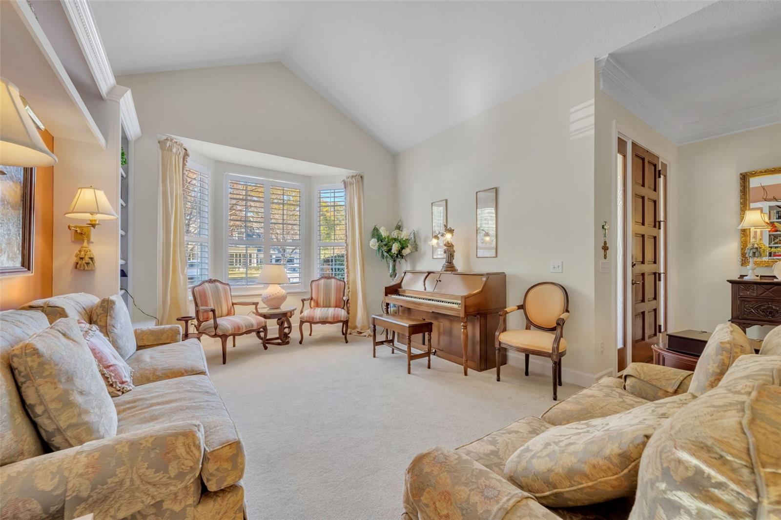 Image 4 of 34 For 1340 Place Picardy