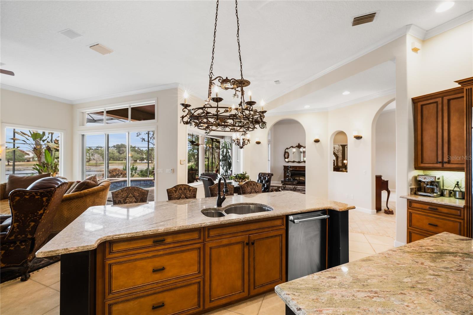 Image 12 of 81 For 7718 Flemingwood Court