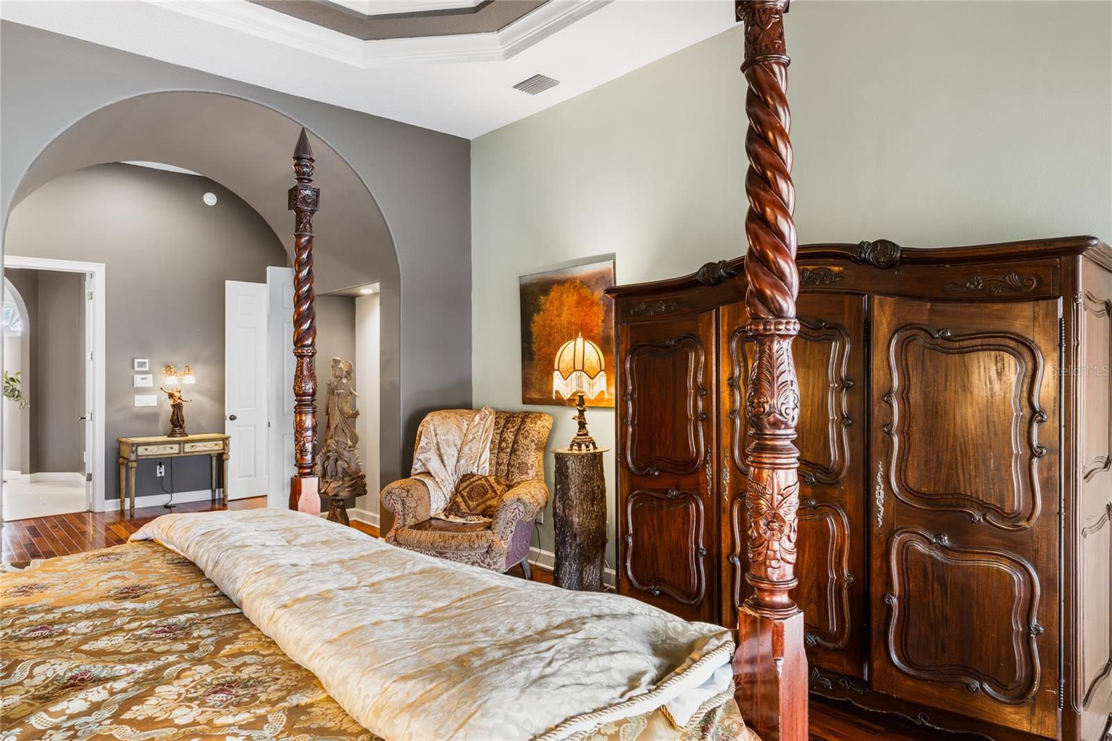 Image 26 of 81 For 7718 Flemingwood Court