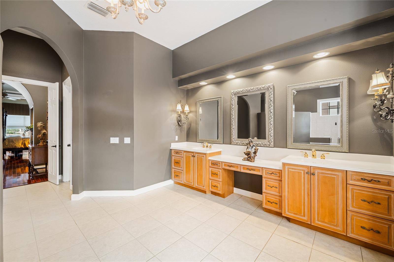 Image 31 of 81 For 7718 Flemingwood Court