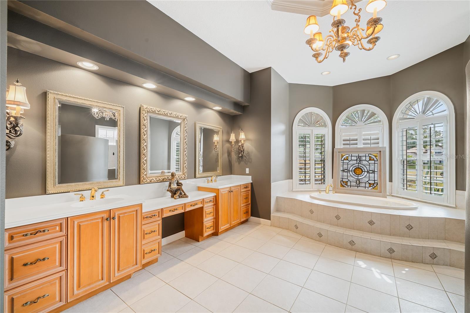 Image 32 of 81 For 7718 Flemingwood Court