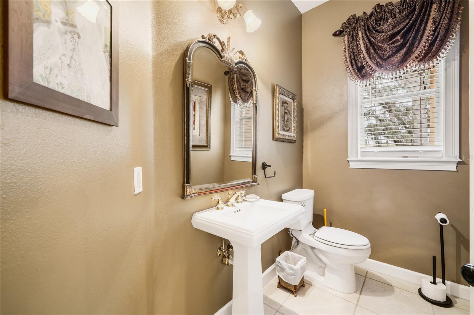 Image 47 of 81 For 7718 Flemingwood Court