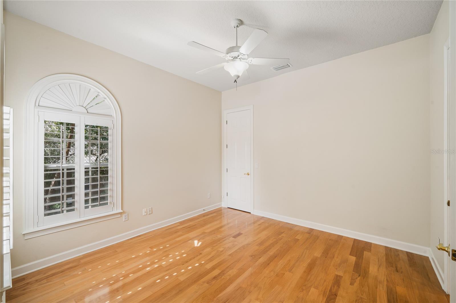 Image 53 of 81 For 7718 Flemingwood Court