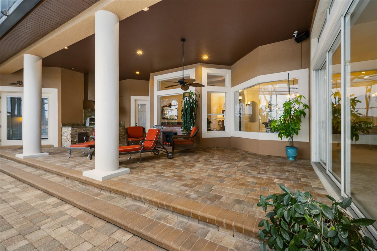 Image 61 of 81 For 7718 Flemingwood Court