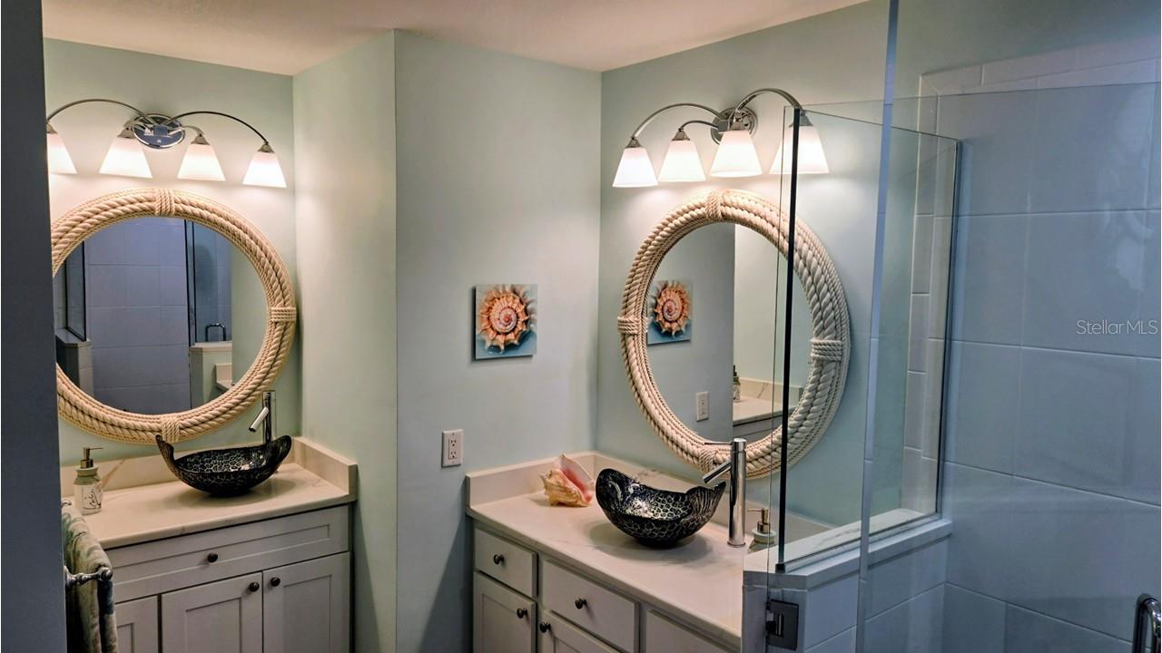 Image 11 of 85 For 900 Marion Avenue 1201