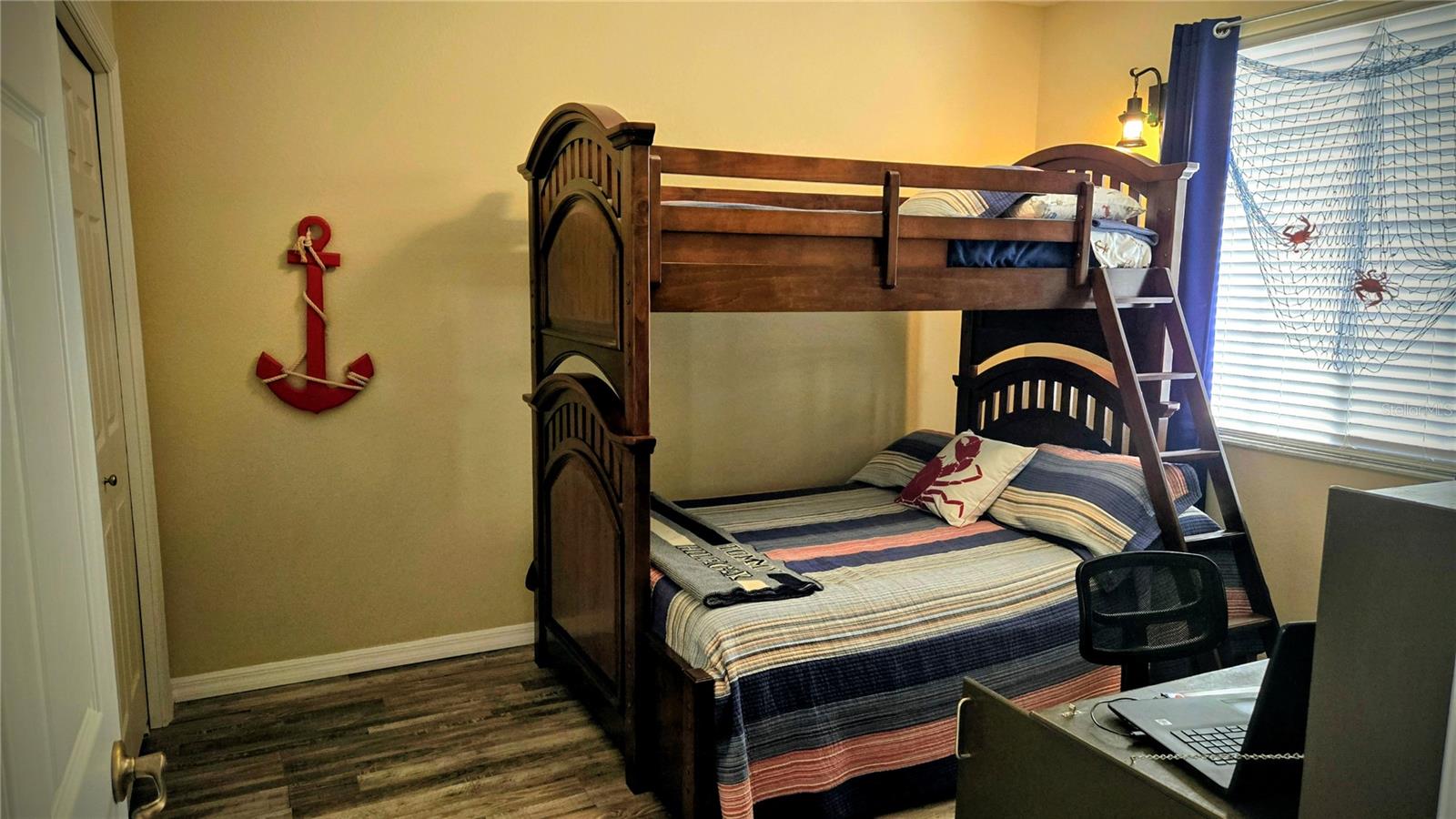 Image 15 of 85 For 900 Marion Avenue 1201