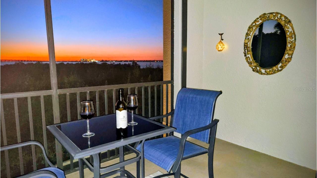 Image 18 of 85 For 900 Marion Avenue 1201