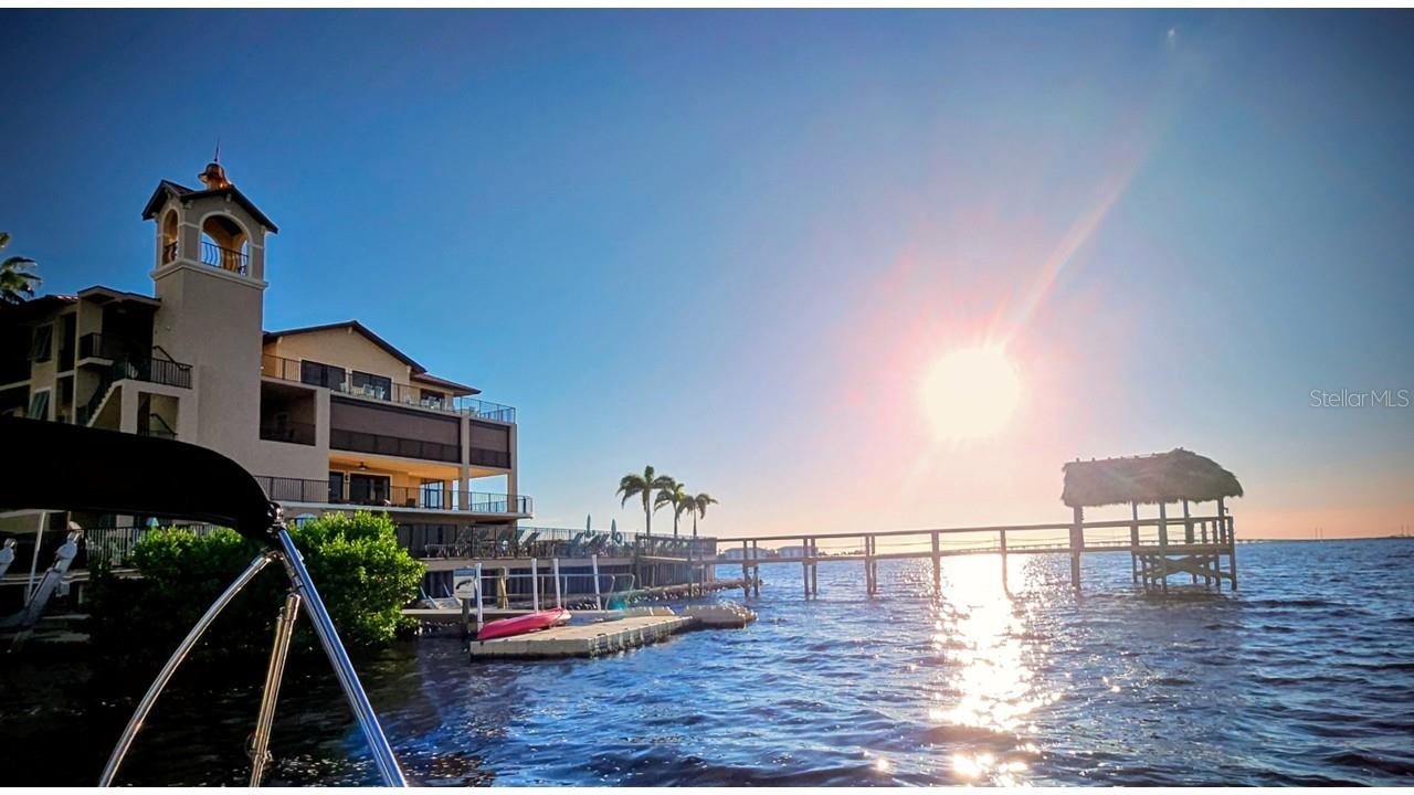 Image 27 of 85 For 900 Marion Avenue 1201