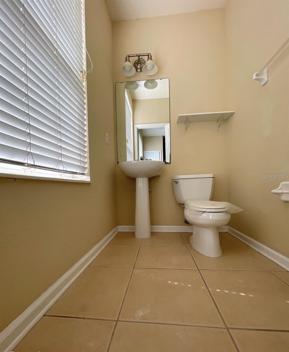 Image 12 of 21 For 8000 Cool Breeze Drive 105