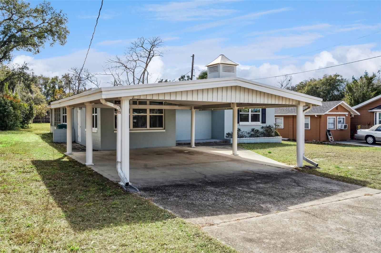 Image 2 of 25 For 822 Poinsettia Drive