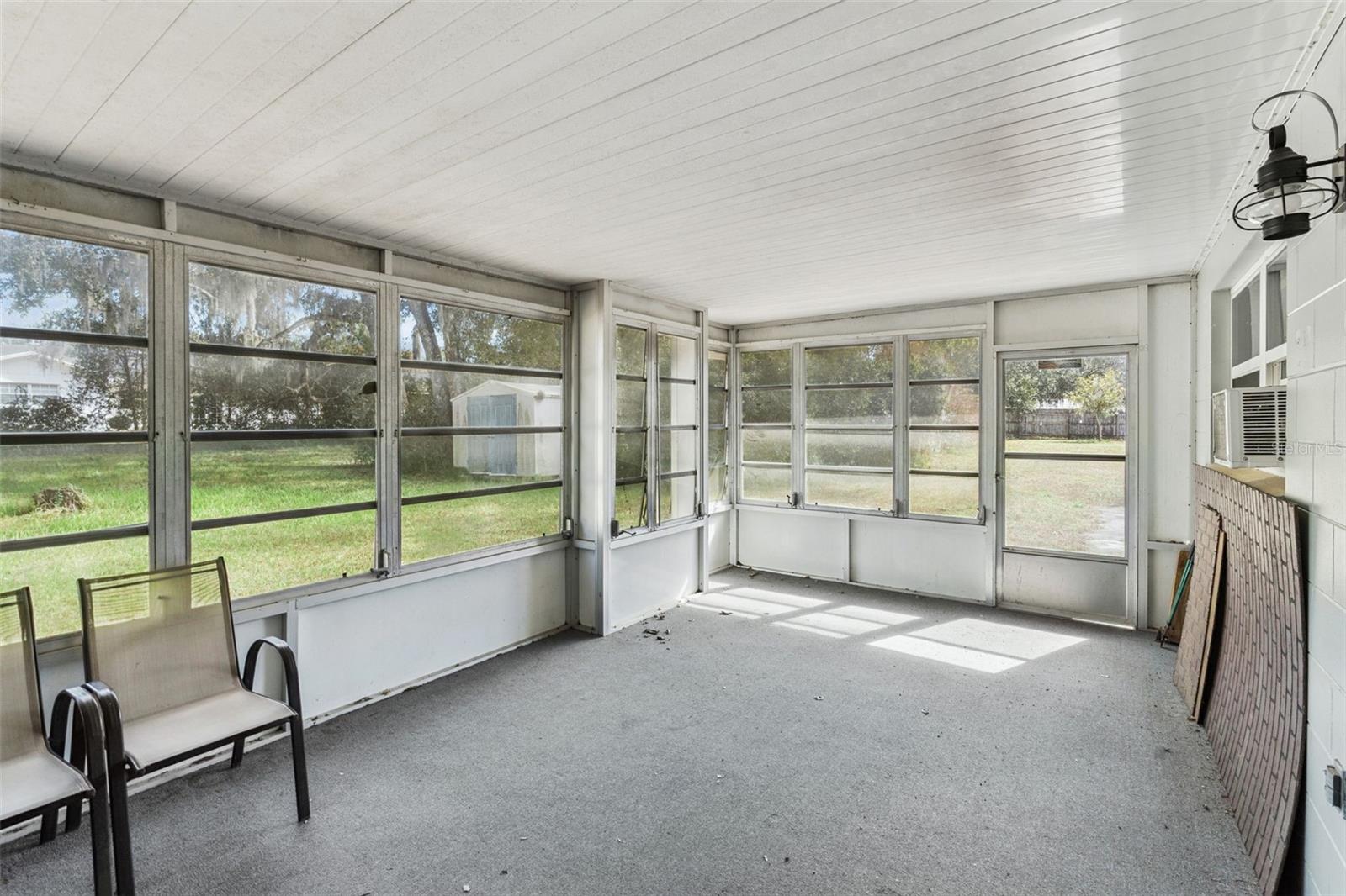 Image 21 of 25 For 822 Poinsettia Drive