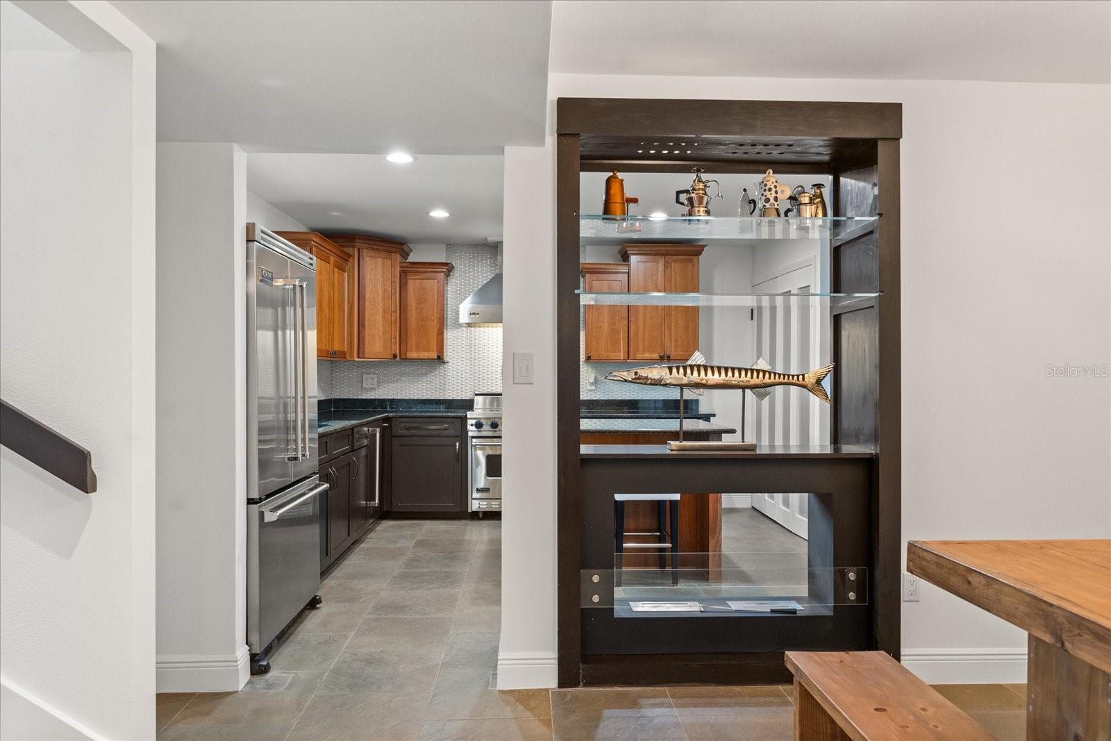 Image 11 of 42 For 613 Lake Avenue