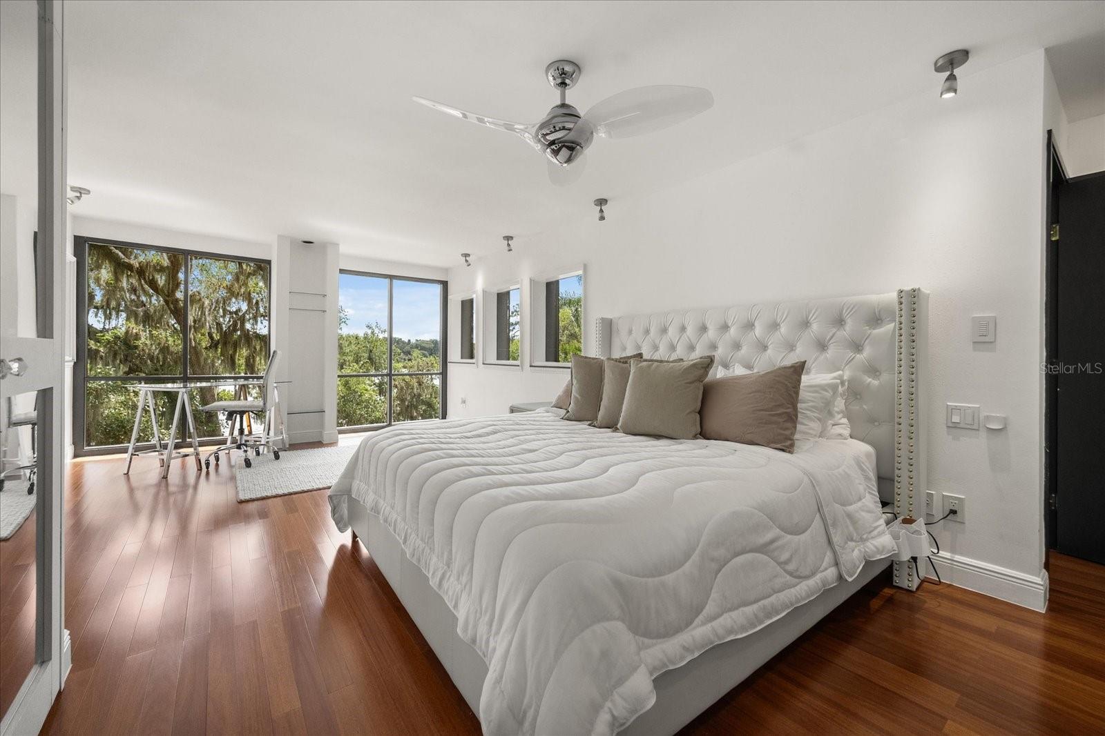 Image 17 of 42 For 613 Lake Avenue