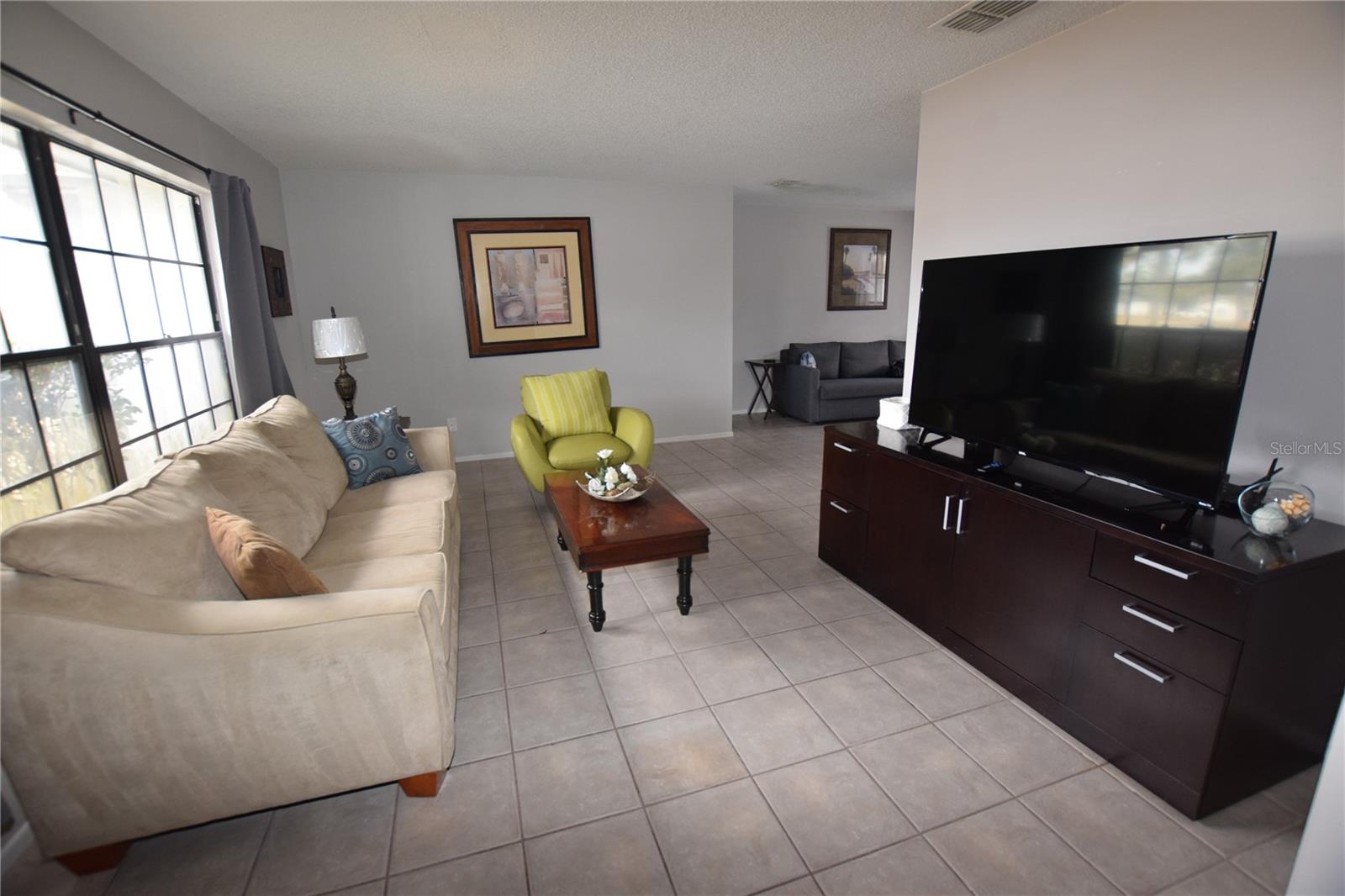 Image 14 of 38 For 7706 Indian Ridge Trail S